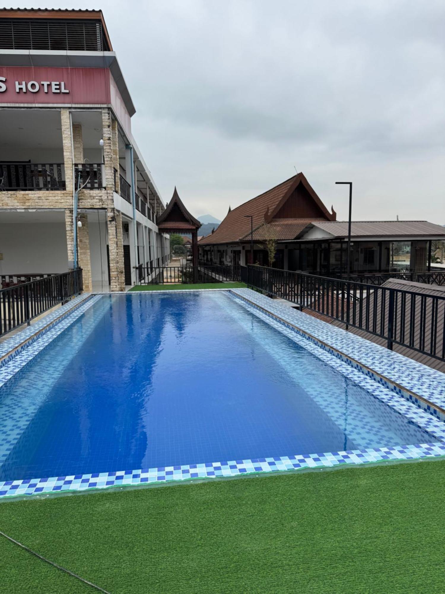 A P S Moutain View Hotel Vang Vieng Ngoại thất bức ảnh