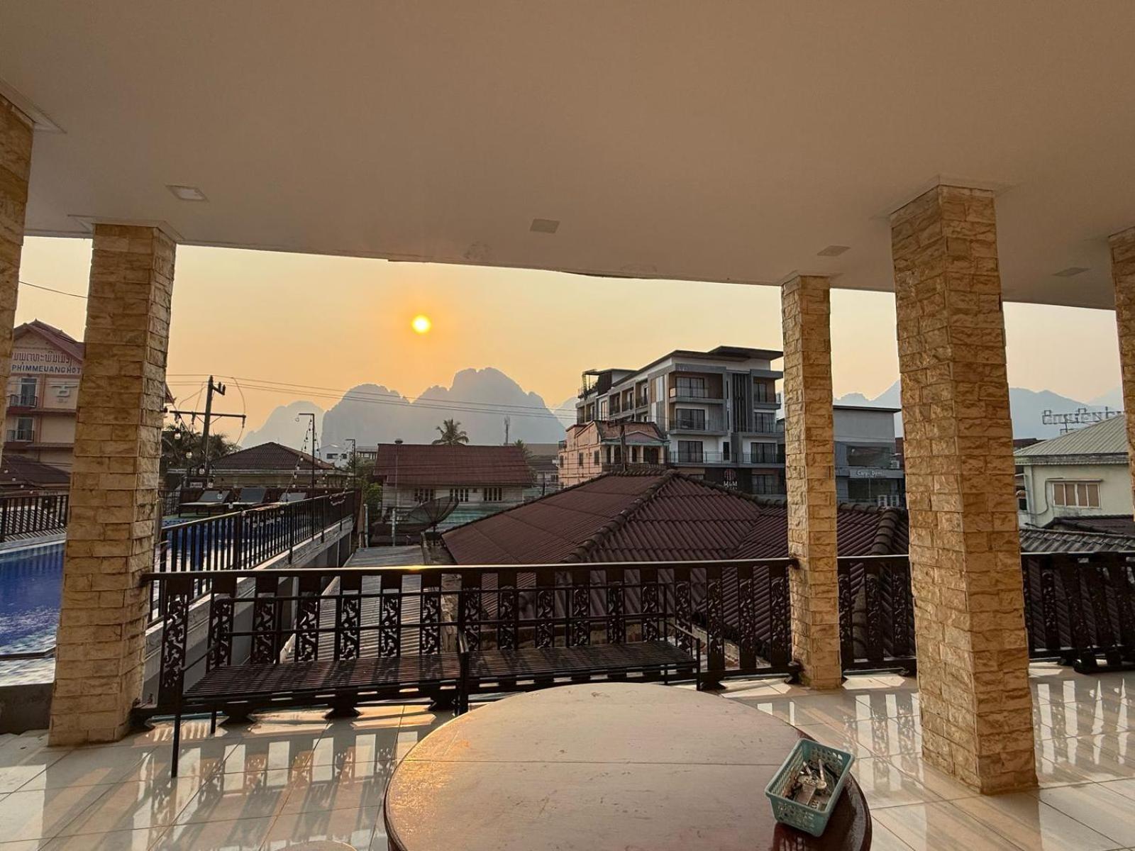 A P S Moutain View Hotel Vang Vieng Ngoại thất bức ảnh